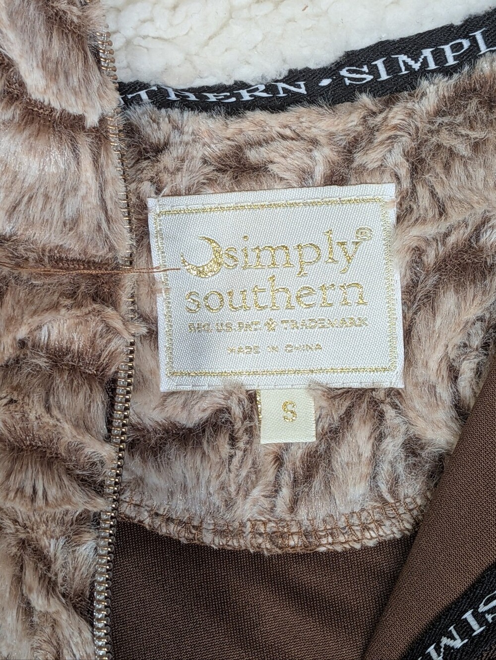 Simply Southern Faux Fur Pullover size S - Picture 3 of 9